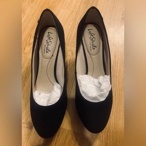 Life Stride Parigi Heels size 7 1/2 B
